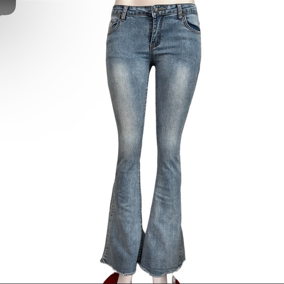 AC for AG PREMIUM Jeans Chung/Adriano Goldschmied Frayed Hem Flare - Picture 7 of 7